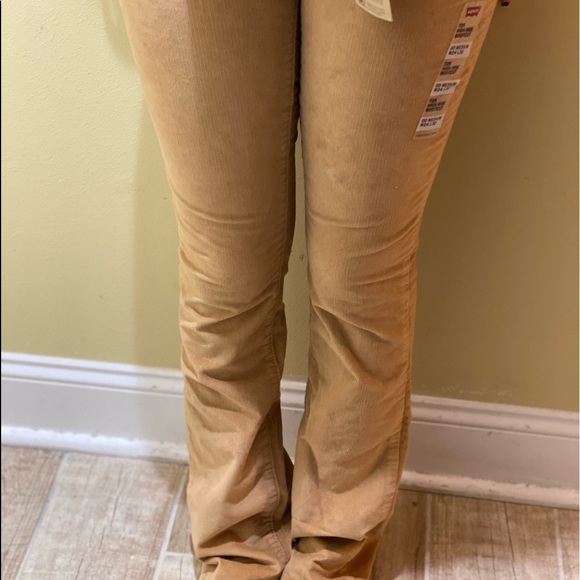 Mustard Levi Corduroy Pants - Picture 5 of 6